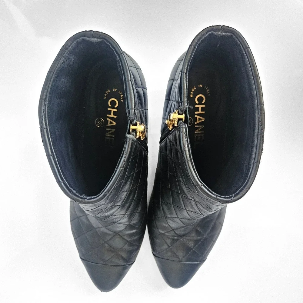 Chanel Black Quilted Leather Cap‎ Toe Ankle Boots Size 38.5 EU Fall Boots